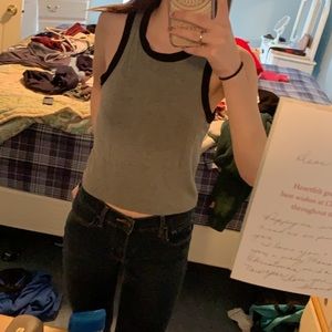 Black & gray crop top